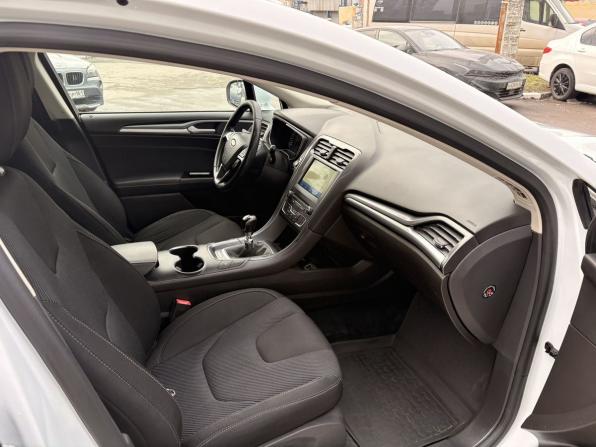 Ford Mondeo V с пробегом 2017 года, цена 1 219 000 рублей, 203373 км, универсал, Автокод Объявления