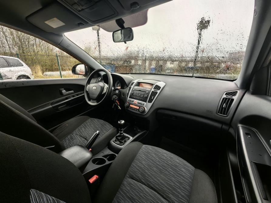 Kia Ceed I Санкт-Петербург  - изображение 9