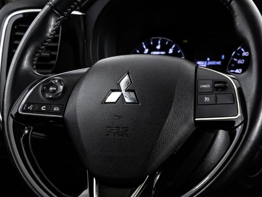 Mitsubishi Outlander III Рестайлинг 3 Санкт-Петербург  - изображение 12