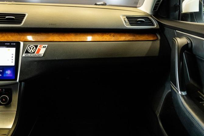 Volkswagen Passat B7 с пробегом 2011 года, цена 990 000 рублей, 189841 км, седан, Автокод Объявления