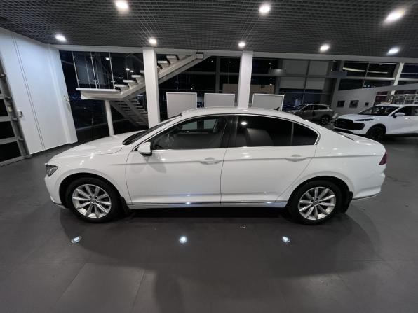 Volkswagen Passat B8 с пробегом 2018 года, цена 2 682 000 рублей, 84376 км, седан, Автокод Объявления