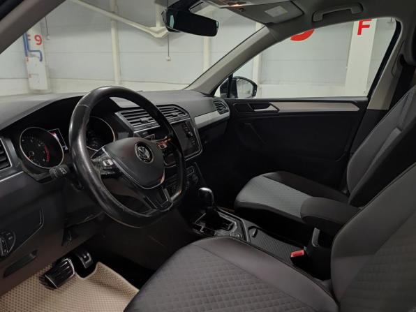 Volkswagen Tiguan II с пробегом 2017 года, цена 2 295 000 рублей, 144100 км, внедорожник, Автокод Объявления