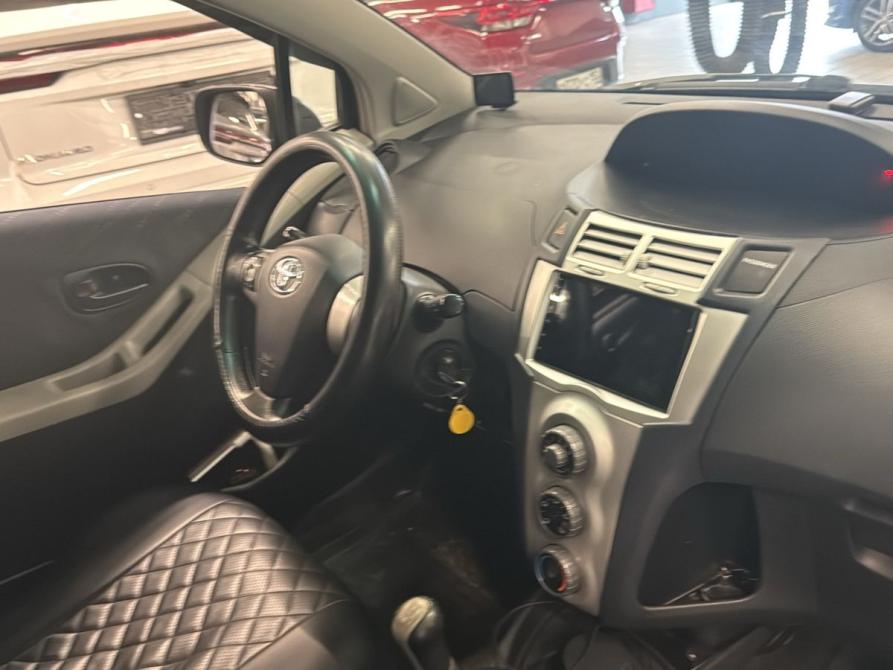 Toyota Yaris II Санкт-Петербург  - изображение 7