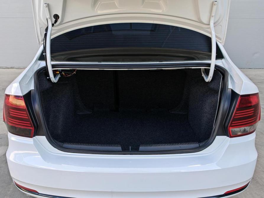 Volkswagen Polo V Рестайлинг Краснодар  - изображение 15