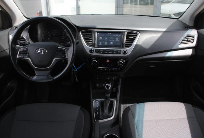 Hyundai Solaris II с пробегом 2018 года, цена 1 475 000 рублей, 125168 км, седан, Автокод Объявления