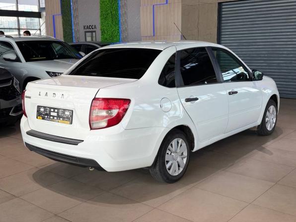 Lada (ВАЗ) Granta I Рестайлинг с пробегом 2020 года, цена 585 000 рублей, 105000 км, седан, Автокод Объявления