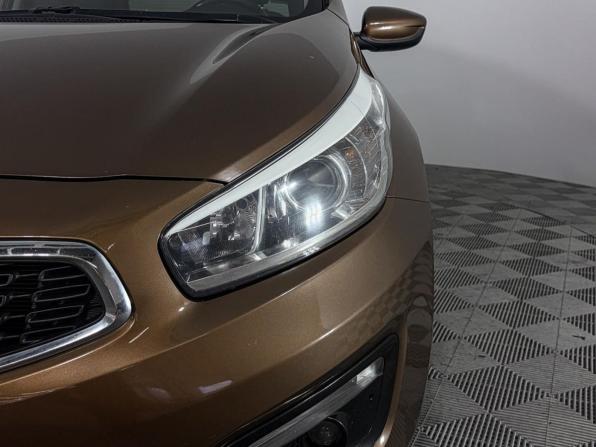 Kia Ceed II Рестайлинг с пробегом 2016 года, цена 1 066 400 рублей, 183973 км, хэтчбек, Автокод Объявления