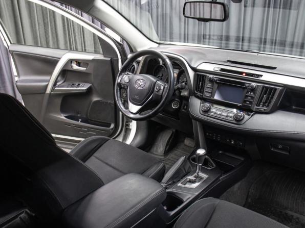 Toyota RAV4 IV (XA40) Рестайлинг с пробегом 2016 года, цена 2 398 000 рублей, 147093 км, внедорожник, Автокод Объявления