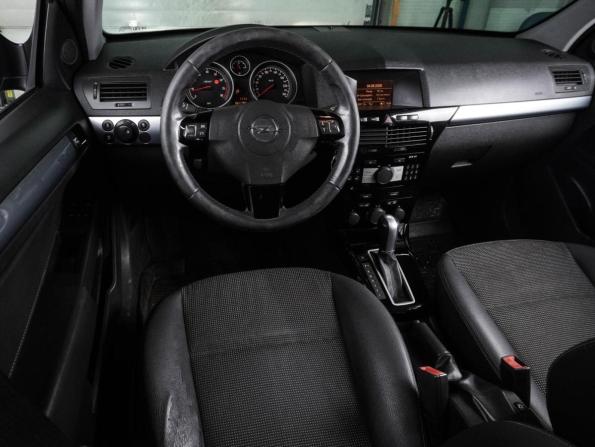 Opel Astra H Рестайлинг с пробегом 2010 года, цена 699 000 рублей, 164784 км, хэтчбек, Автокод Объявления
