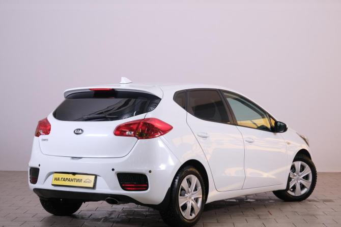 Kia Ceed II Рестайлинг с пробегом 2018 года, цена 1 419 000 рублей, 90000 км, хэтчбек, Автокод Объявления