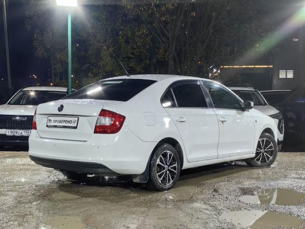 Skoda Rapid I с пробегом 2014 года, цена 659 000 рублей, 228000 км, лифтбек, Автокод Объявления