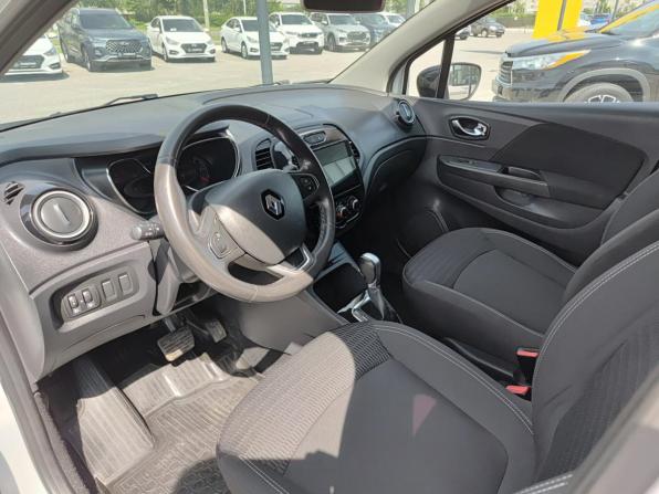Renault Kaptur I с пробегом 2018 года, цена 995 000 рублей, 226847 км, внедорожник, Автокод Объявления