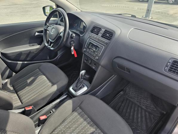 Volkswagen Polo V Рестайлинг с пробегом 2016 года, цена 1 149 995 рублей, 100238 км, седан, Автокод Объявления