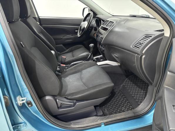 Mitsubishi ASX I с пробегом 2011 года, цена 650 000 рублей, 196324 км, внедорожник, Автокод Объявления