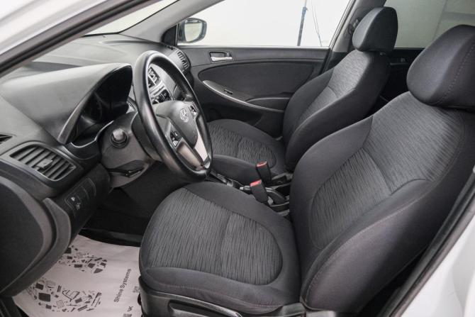 Hyundai Solaris I Рестайлинг с пробегом 2015 года, цена 899 000 рублей, 242000 км, седан, Автокод Объявления