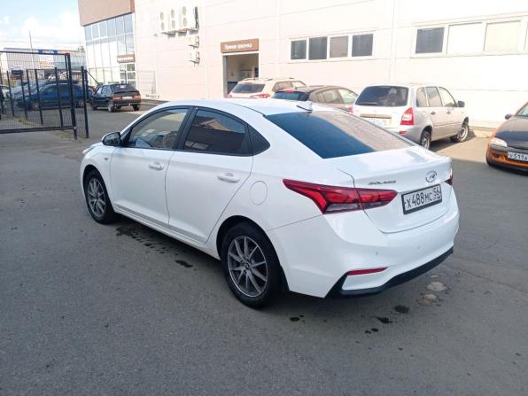 Hyundai Solaris II с пробегом 2017 года, цена 1 150 000 рублей, 120000 км, седан, Автокод Объявления