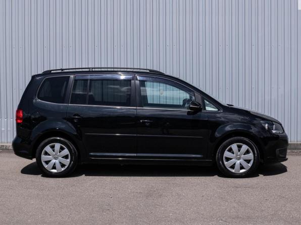 Volkswagen Touran I Рестайлинг 2 с пробегом 2013 года, цена 1 249 000 рублей, 67243 км, компактвэн, Автокод Объявления