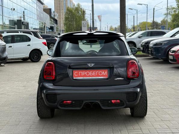 Mini Hatch III (F55/F56) Рестайлинг с пробегом 2020 года, цена 2 949 000 рублей, 94100 км, хэтчбек, Автокод Объявления