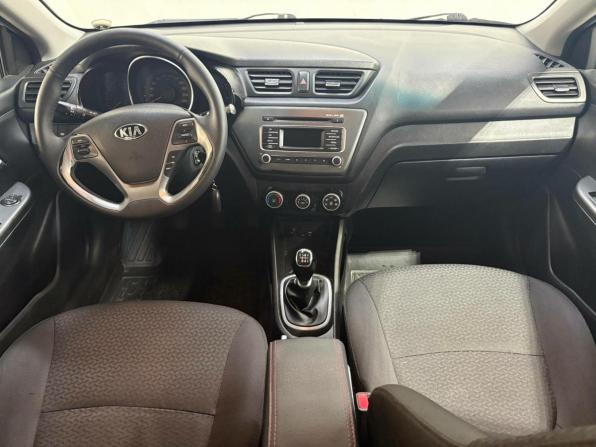 Kia Rio III Рестайлинг с пробегом 2016 года, цена 940 000 рублей, 131640 км, седан, Автокод Объявления