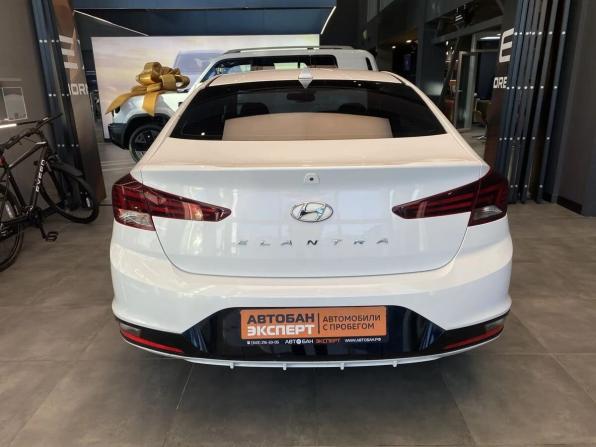 Hyundai Elantra VI (AD) Рестайлинг с пробегом 2019 года, цена 1 299 000 рублей, 123500 км, седан, Автокод Объявления