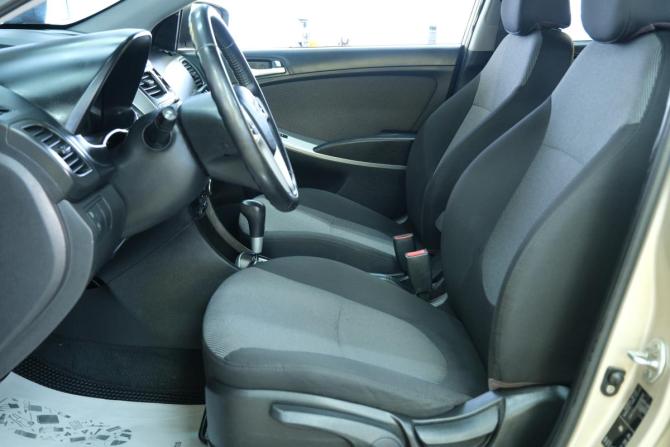 Hyundai Solaris I с пробегом 2013 года, цена 969 000 рублей, 153000 км, седан, Автокод Объявления