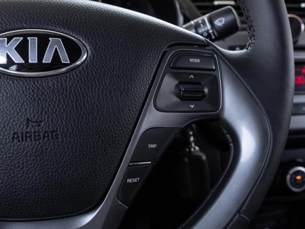 Kia Rio III Рестайлинг с пробегом 2015 года, цена 1 150 000 рублей, 124661 км, седан, Автокод Объявления