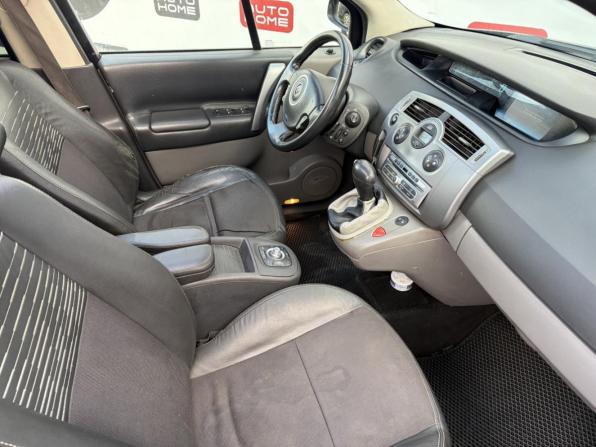 Renault Scenic II Рестайлинг с пробегом 2008 года, цена 580 000 рублей, 198800 км, компактвэн, Автокод Объявления