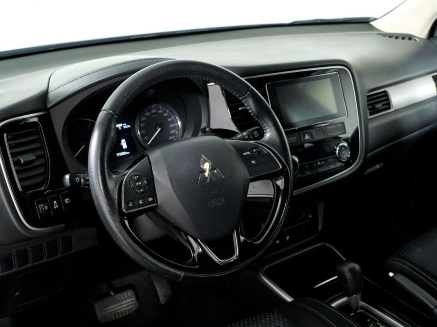 Mitsubishi Outlander III Рестайлинг 2 Санкт-Петербург  - изображение 18