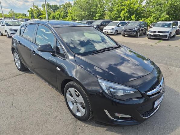 Opel Astra J Рестайлинг с пробегом 2014 года, цена 630 000 рублей, 201887 км, хэтчбек, Автокод Объявления