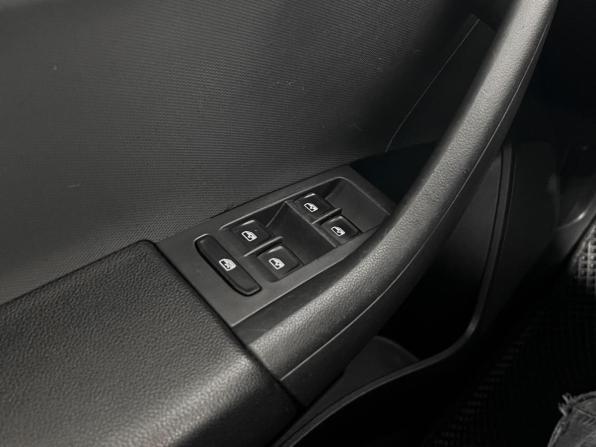 Skoda Rapid I с пробегом 2017 года, цена 949 900 рублей, 188326 км, лифтбек, Автокод Объявления