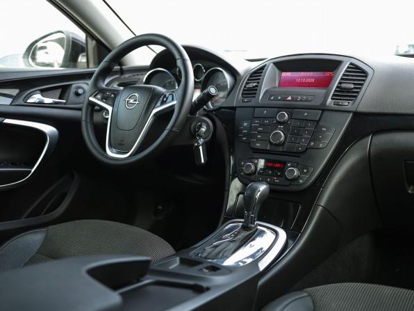 Opel Insignia I с пробегом 2013 года, цена 949 000 рублей, 152760 км, седан, Автокод Объявления
