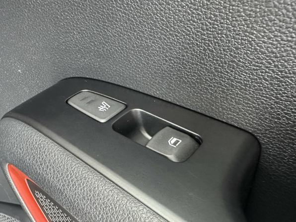 Kia Soul III Рестайлинг с пробегом 2022 года, цена 2 275 000 рублей, 49730 км, хэтчбек, Автокод Объявления