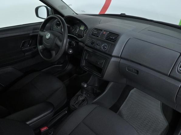 Skoda Fabia II Рестайлинг с пробегом 2010 года, цена 565 000 рублей, 143717 км, хэтчбек, Автокод Объявления