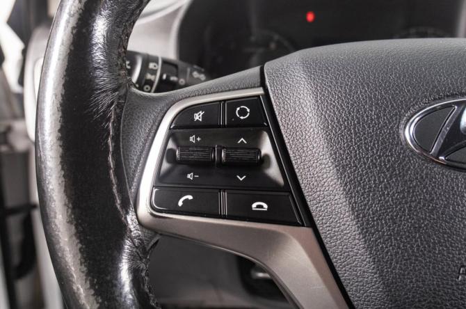 Hyundai Solaris II Рестайлинг с пробегом 2021 года, цена 1 599 000 рублей, 73000 км, седан, Автокод Объявления