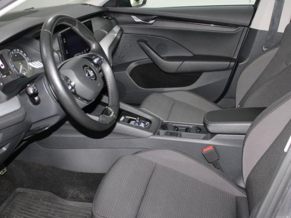 Skoda Octavia IV (A8) с пробегом 2021 года, цена 2 129 900 рублей, 149923 км, лифтбек, Автокод Объявления