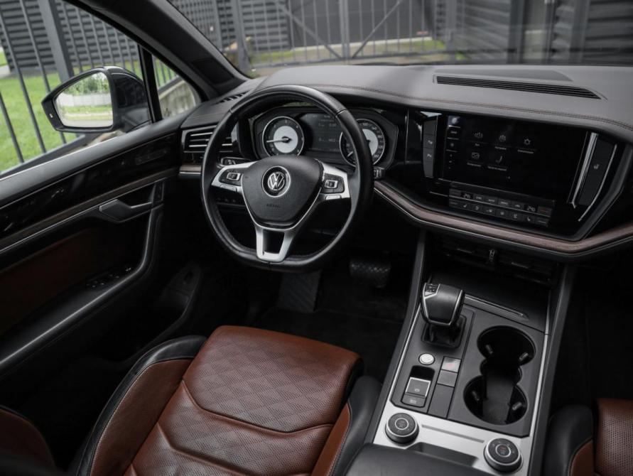 Volkswagen Touareg III Санкт-Петербург  - изображение 12