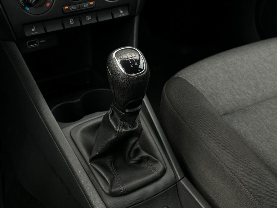 Skoda Rapid I Рестайлинг Санкт-Петербург  - изображение 14