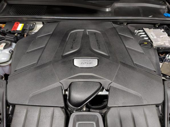 Porsche Cayenne III с пробегом 2018 года, цена 4 900 000 рублей, 250263 км, внедорожник, Автокод Объявления