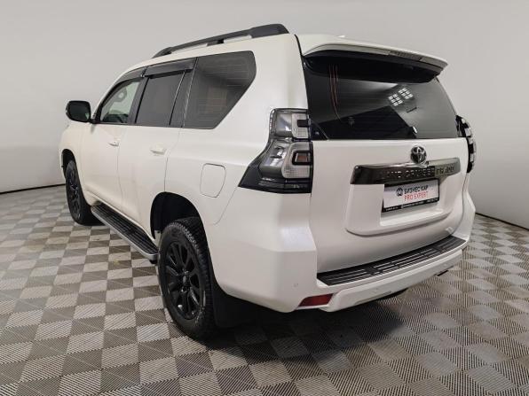 Toyota Land Cruiser Prado 150 Series Рестайлинг 3 с пробегом 2021 года, цена 5 449 000 рублей, 167372 км, внедорожник, Автокод Объявления