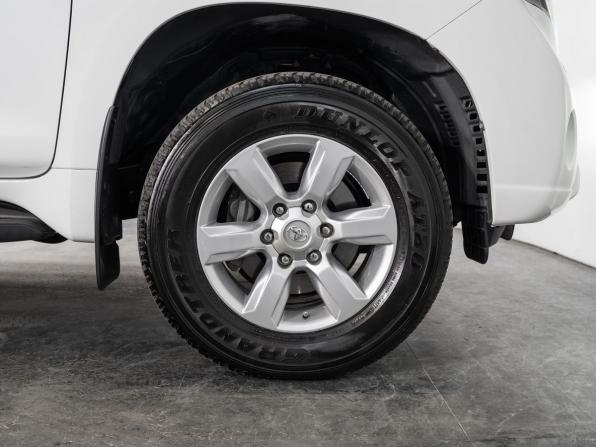 Toyota Land Cruiser Prado 150 Series Рестайлинг 1 с пробегом 2013 года, цена 3 652 000 рублей, 251800 км, внедорожник, Автокод Объявления