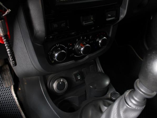 Renault Duster I Рестайлинг с пробегом 2016 года, цена 1 150 000 рублей, 234344 км, внедорожник, Автокод Объявления