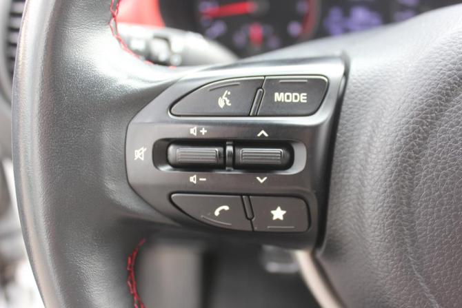 Kia Rio IV Рестайлинг с пробегом 2022 года, цена 1 777 000 рублей, 94538 км, хэтчбек, Автокод Объявления