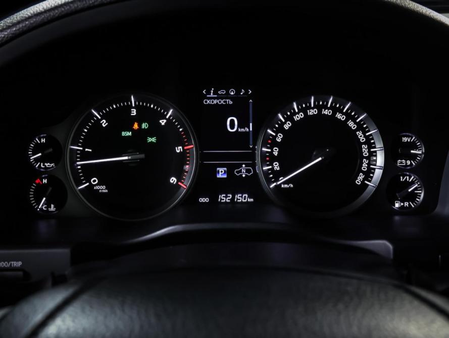 Toyota Land Cruiser 200 Series Рестайлинг 2 Москва  - изображение 16