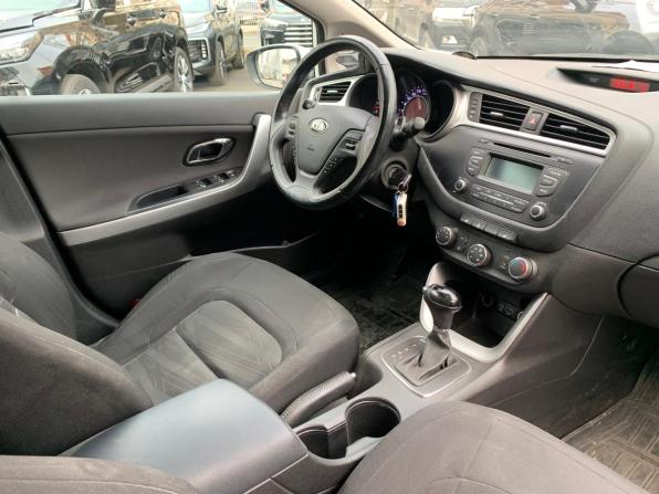Kia Ceed II Рестайлинг с пробегом 2017 года, цена 1 199 000 рублей, 135000 км, универсал, Автокод Объявления