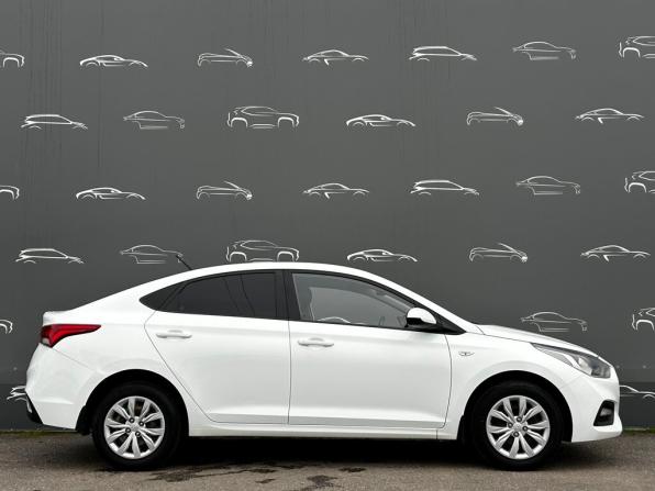 Hyundai Solaris II с пробегом 2019 года, цена 1 155 600 рублей, 161818 км, седан, Автокод Объявления