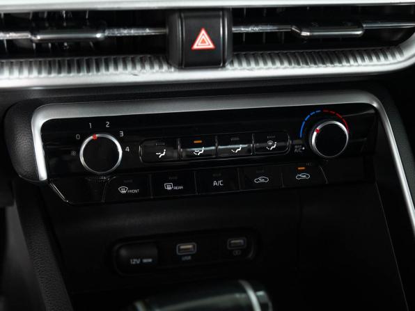 Kia K5 III с пробегом 2021 года, цена 1 600 000 рублей, 212500 км, седан, Автокод Объявления