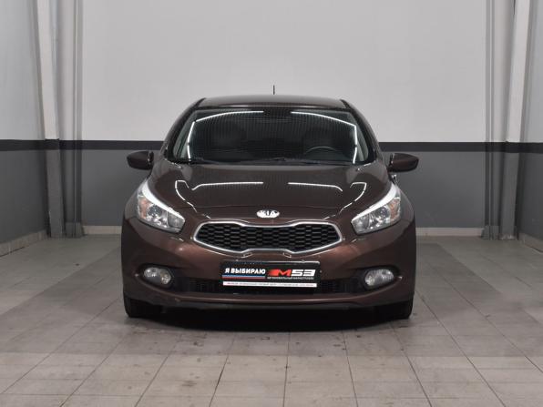 Kia Ceed II с пробегом 2013 года, цена 1 059 999 рублей, 174578 км, хэтчбек, Автокод Объявления