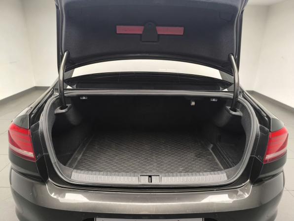 Volkswagen Passat B8 с пробегом 2017 года, цена 1 749 000 рублей, 134131 км, седан, Автокод Объявления