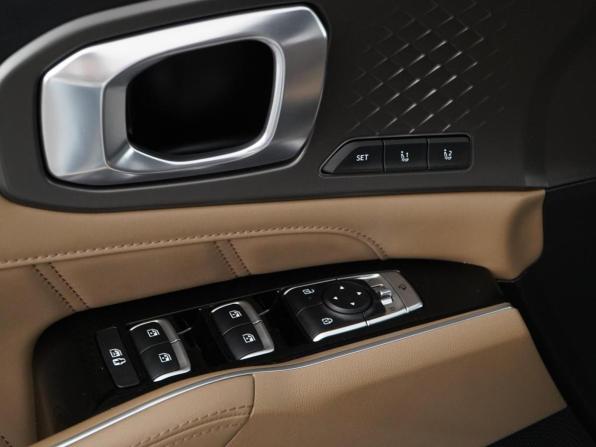 Kia Sorento IV Рестайлинг с пробегом 2024 года, цена 5 899 632 рубля, 22539 км, внедорожник, Автокод Объявления