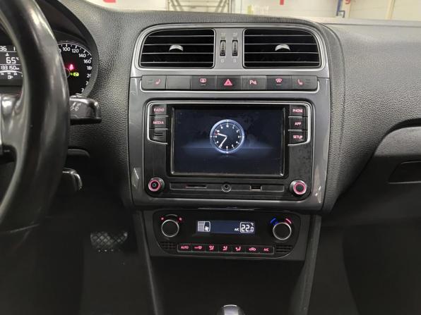 Volkswagen Polo V Рестайлинг с пробегом 2019 года, цена 1 250 000 рублей, 133148 км, седан, Автокод Объявления